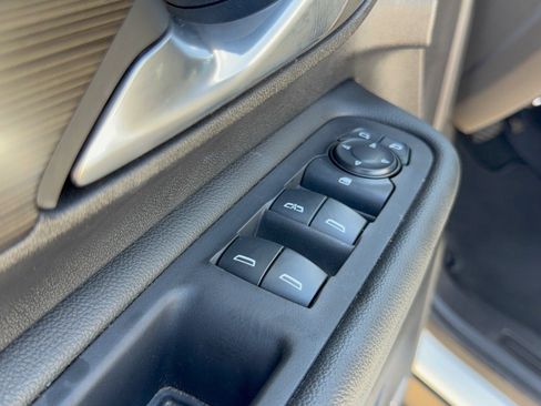 Used 2024 GMC Terrain SLT w/ Infotainment Package II AWD/4WD image 15