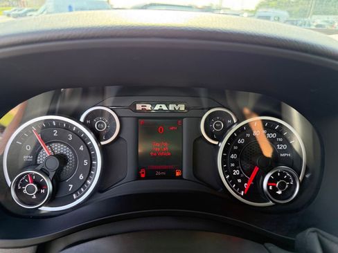 New 2026 RAM 2500 Big Horn AWD/4WD image 16