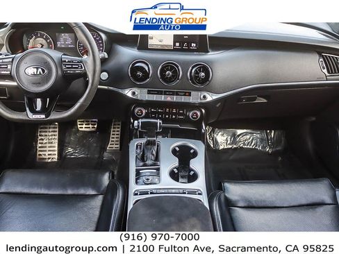 Used 2019 Kia Stinger GTS image 11