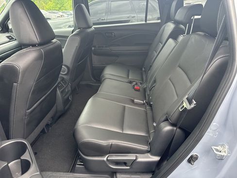 Used 2023 Honda Passport EX-L image 6