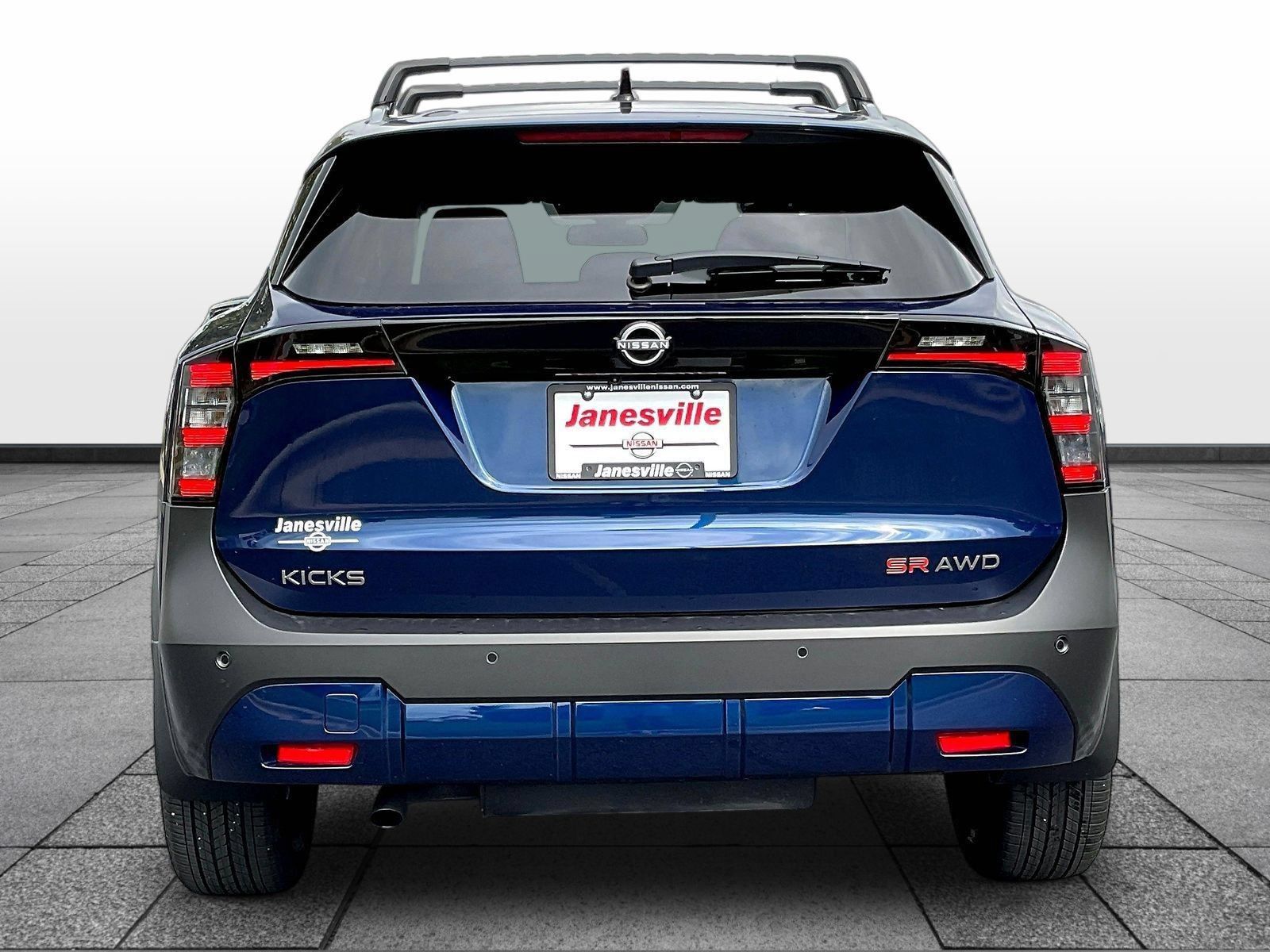 Certified 2026 Nissan Kicks SR w/ Cold Weather Package AWD/4WD image 6
