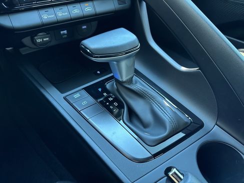 Certified 2025 Hyundai Elantra Sport image 10