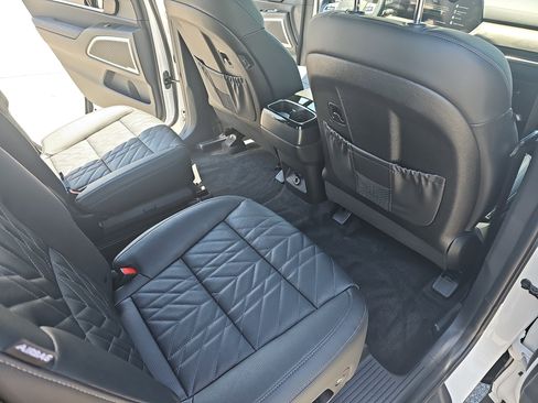 Used 2025 Kia Telluride EX X-Line AWD/4WD image 11