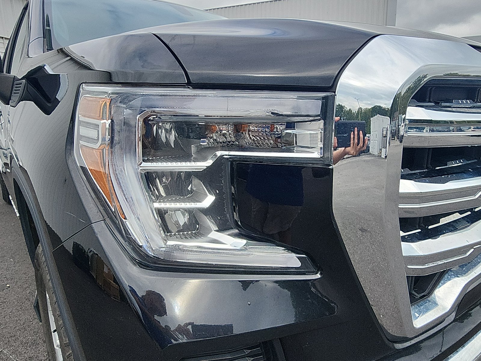 Used 2019 GMC Sierra 1500 4x4 Crew Cab w/ Convenience Package image 12