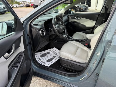 Used 2022 Hyundai Kona Limited image 13