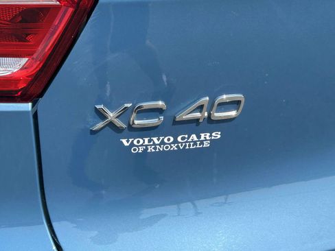 Certified 2024 Volvo XC40 B5 Plus AWD/4WD image 12
