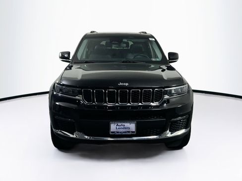 Used 2021 Jeep Grand Cherokee L Limited AWD/4WD image 2