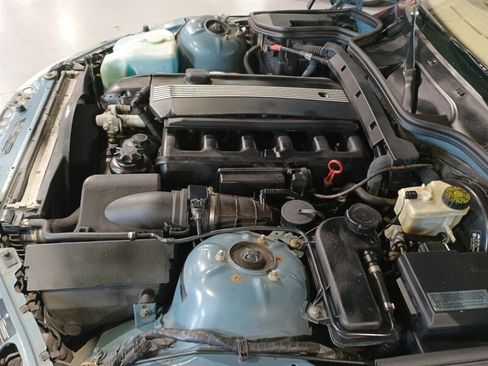 Used 2000 BMW Z3 2.5i RWD image 41