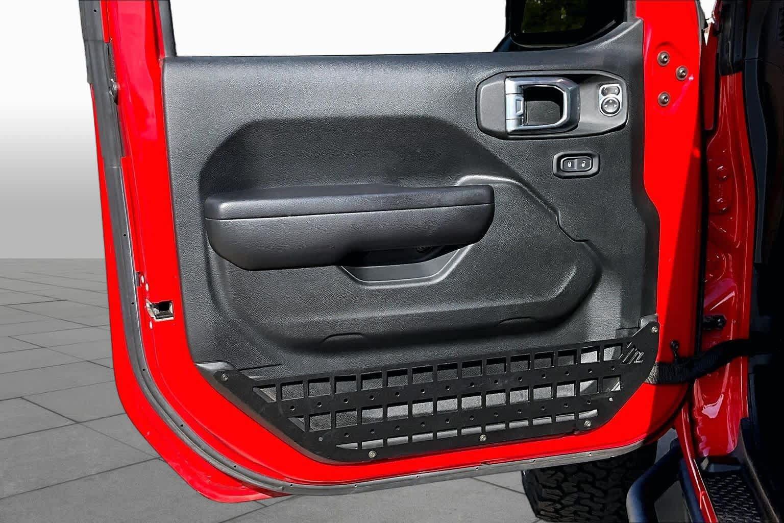 Used 2021 Jeep Gladiator Sport AWD/4WD image 15