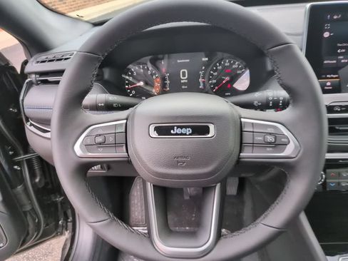 New 2026 Jeep Compass Latitude AWD/4WD image 23