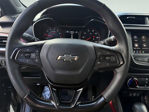 Used 2023 Chevrolet TrailBlazer RS image 23