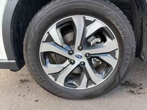 Used 2022 Subaru Outback Touring AWD/4WD image 21