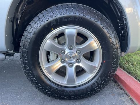 Used 2006 Toyota 4Runner SR5 image 15