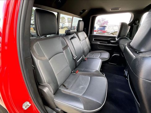Used 2024 RAM 2500 Laramie w/ Night Edition image 19