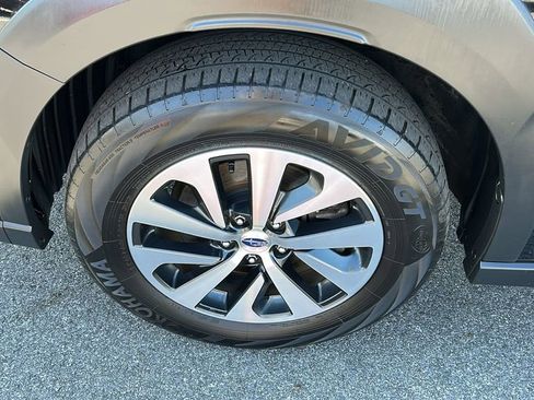 Used 2023 Subaru Outback 2.5i image 5