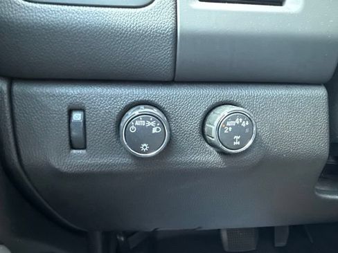 Used 2021 Chevrolet Colorado LT AWD/4WD image 22