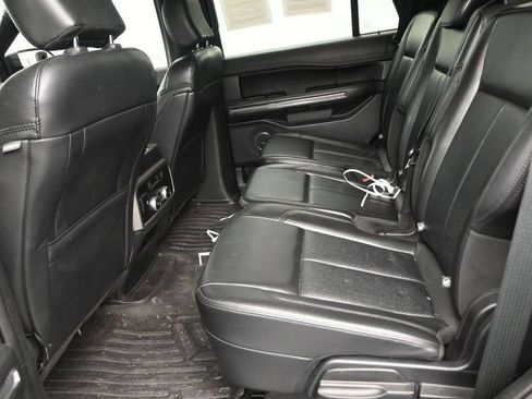 Used 2020 Ford Expedition XLT w/ Equipment Group 201A RWD image 14