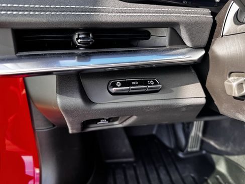 Used 2024 Chevrolet Corvette Stingray Preferred Cpe image 15