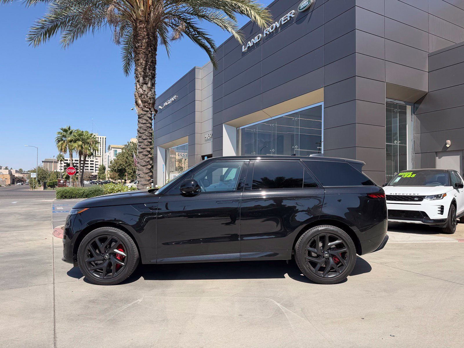 Certified 2024 Land Rover Range Rover Sport Dynamic SE AWD/4WD image 3