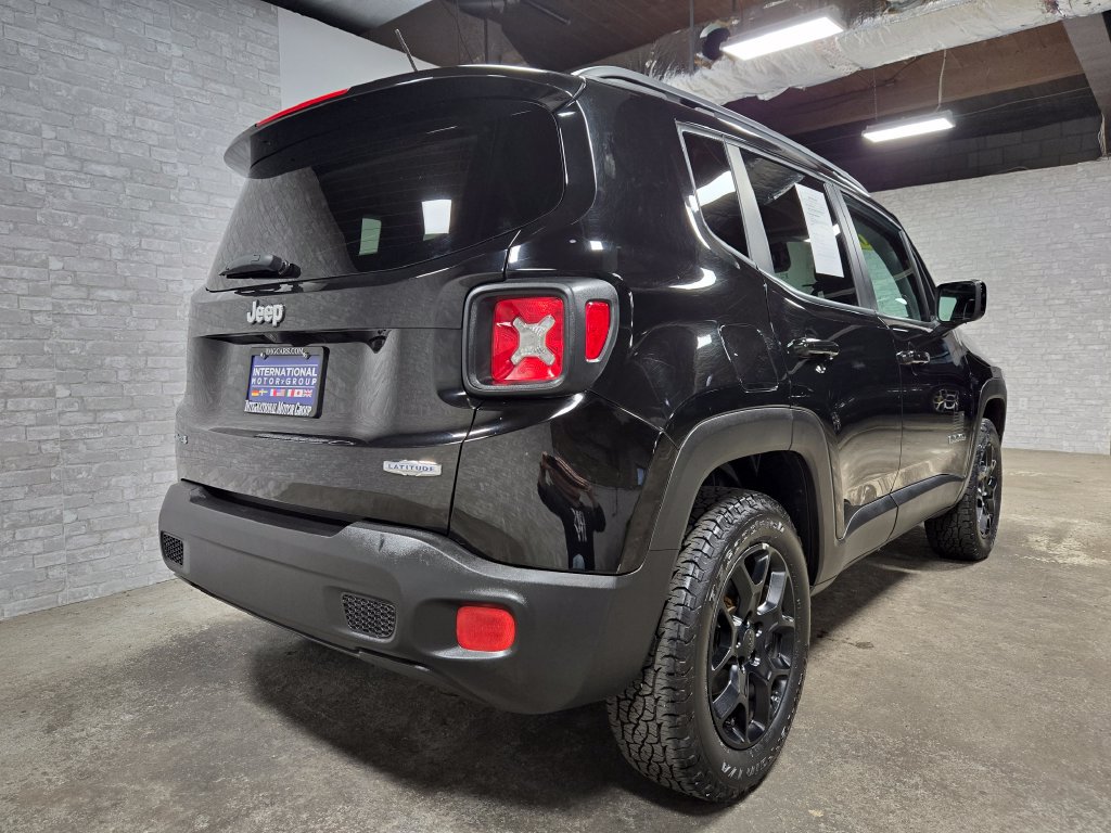 Used 2016 Jeep Renegade Latitude AWD/4WD image 39