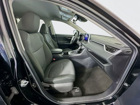 Certified 2024 Toyota RAV4 XLE image 28