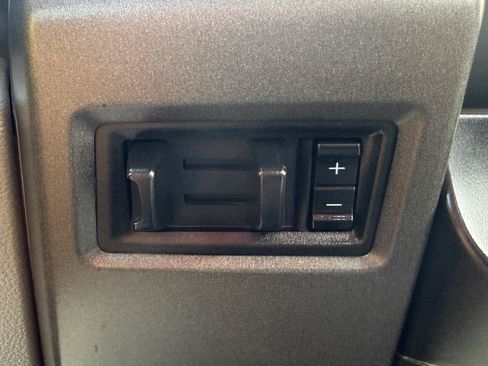 Used 2018 Ford F550 2WD Regular Cab Super Duty image 22