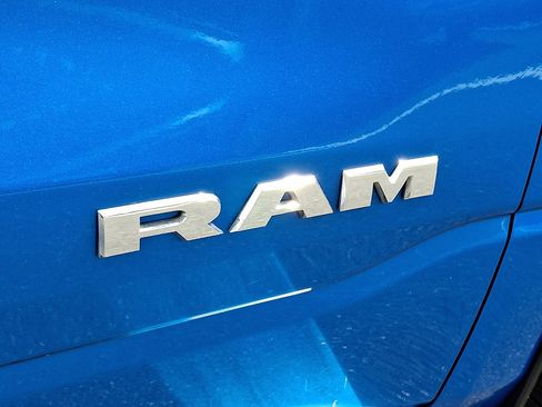 Used 2020 RAM 1500 Big Horn AWD/4WD image 30