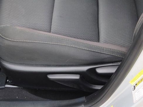 Used 2017 Toyota Corolla LE image 15