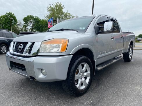 Used 2008 Nissan Titan LE AWD/4WD image 7