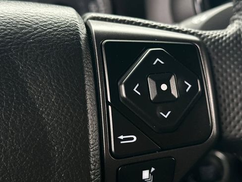 Used 2023 Toyota Tacoma TRD Off-Road image 29