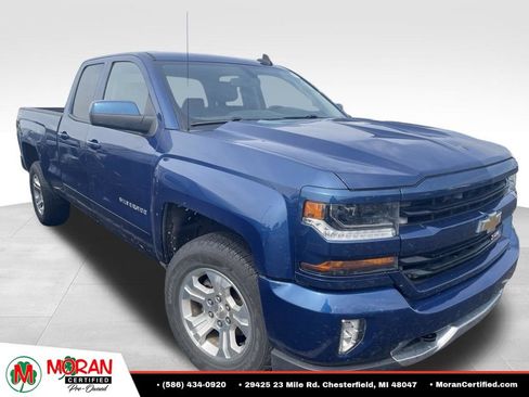 Used 2017 Chevrolet Silverado 1500 LT w/ All Star Edition AWD/4WD image 3