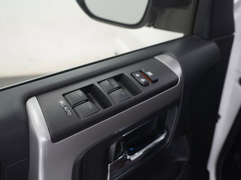 Used 2022 Toyota 4Runner Limited AWD/4WD image 21