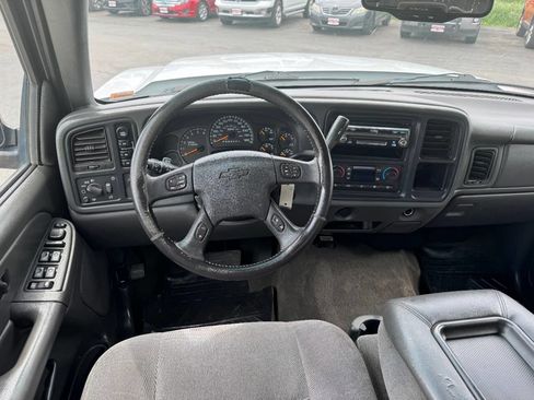Used 2006 Chevrolet Silverado 1500 LT w/ Light Duty Power Package AWD/4WD image 14