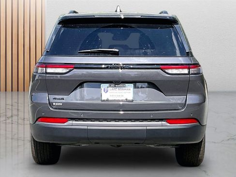 New 2026 Jeep Grand Cherokee Altitude AWD/4WD image 8