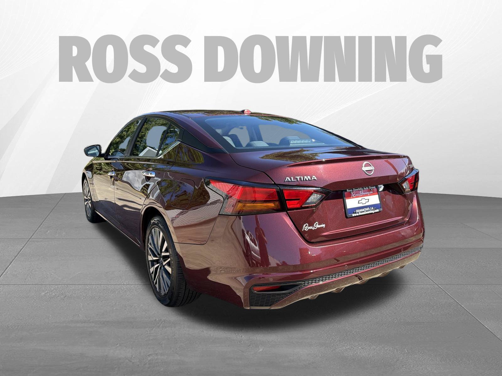Used 2024 Nissan Altima 2.5 SV FWD image 6