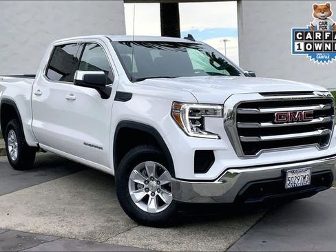 Used 2022 GMC Sierra 1500 SLE image 2
