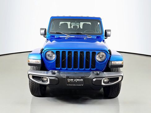 Used 2021 Jeep Gladiator Sport AWD/4WD image 2