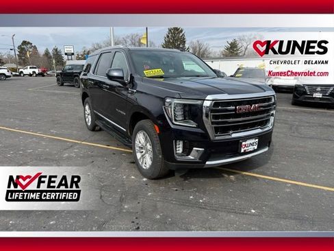 Used 2022 GMC Yukon SLT AWD/4WD image 1