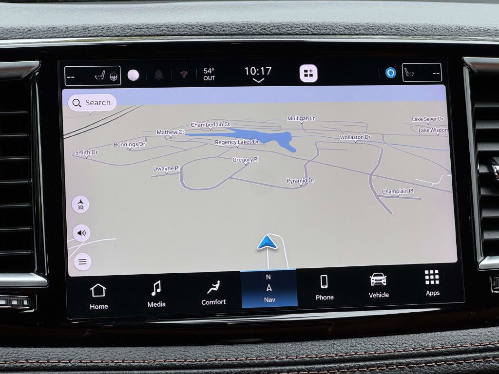 Used 2025 Chrysler Pacifica Pinnacle FWD image 3