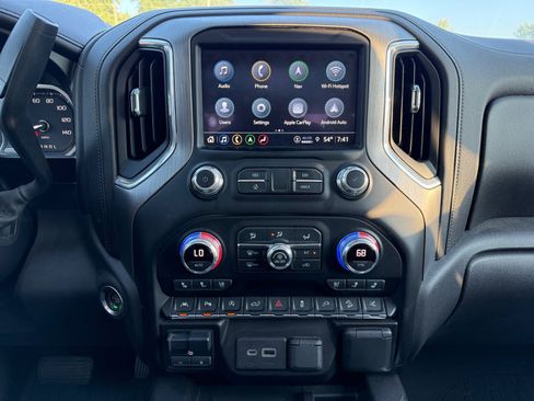 Used 2021 GMC Sierra 1500 Denali w/ Denali Ultimate Package AWD/4WD image 17