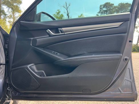 Used 2020 Honda Accord Sport image 16
