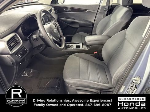 Used 2020 Kia Sorento LX AWD/4WD image 4