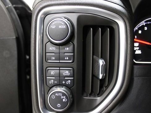 Used 2022 Chevrolet Silverado 1500 RST w/ Z71 Off-Road Package image 43