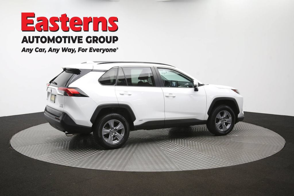 Used 2022 Toyota RAV4 XLE AWD/4WD image 43