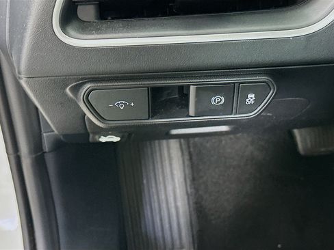 Used 2025 Kia K4 FWD image 17