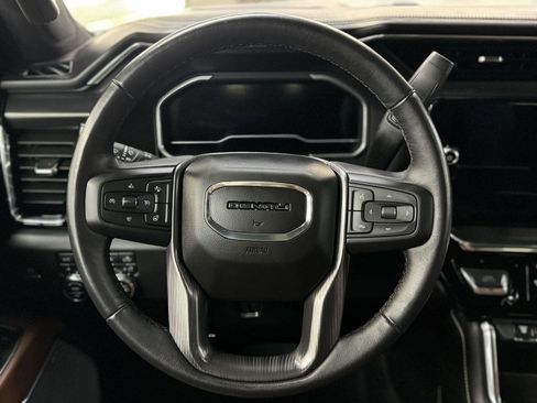 Used 2024 GMC Sierra 3500 Denali Ultimate AWD/4WD image 20