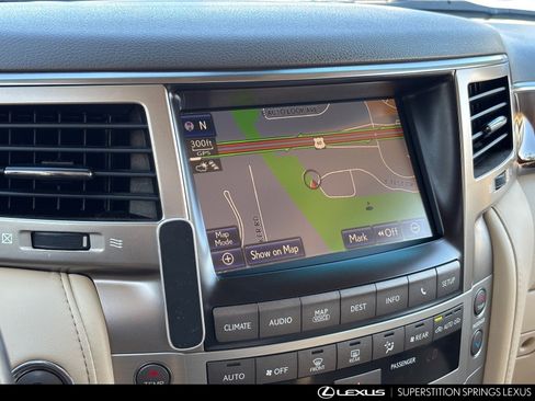 Used 2015 Lexus LX 570 4WD image 19