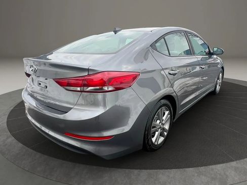 Used 2018 Hyundai Elantra SEL FWD image 5