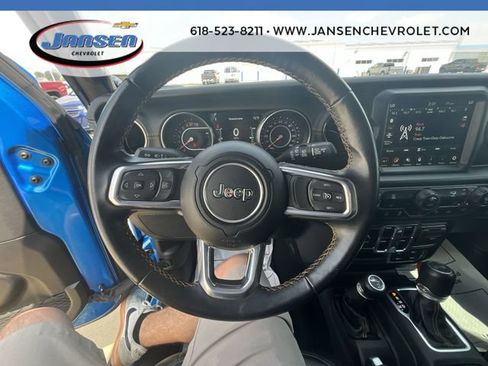 Used 2022 Jeep Wrangler Unlimited Sahara AWD/4WD image 12