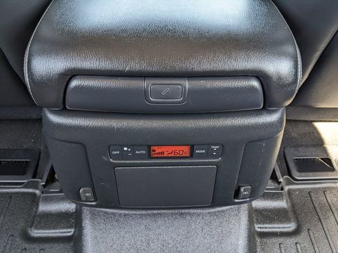 Used 2020 Nissan Armada SL w/ Premium Package image 42
